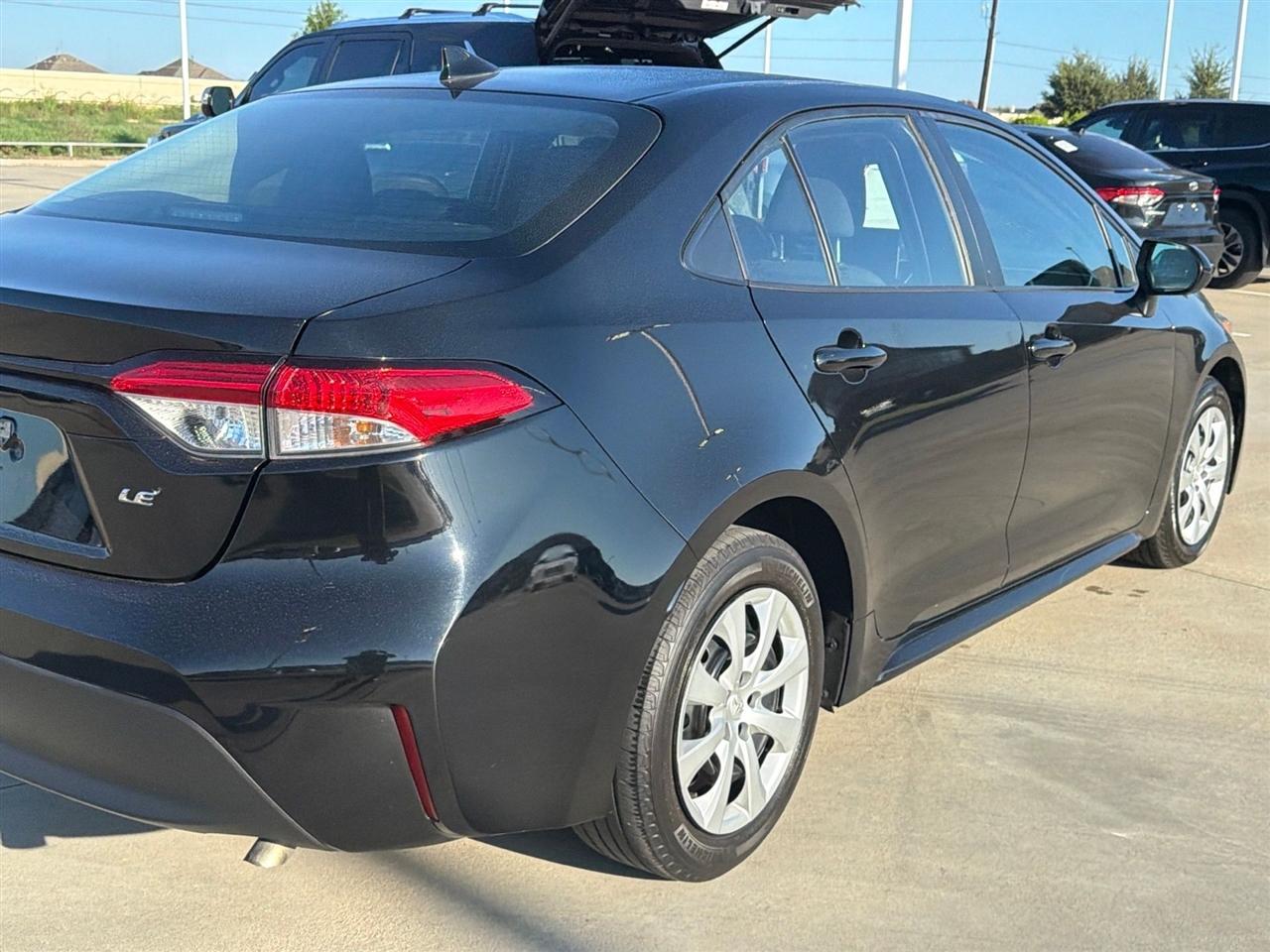 Toyota Corolla LE 2024