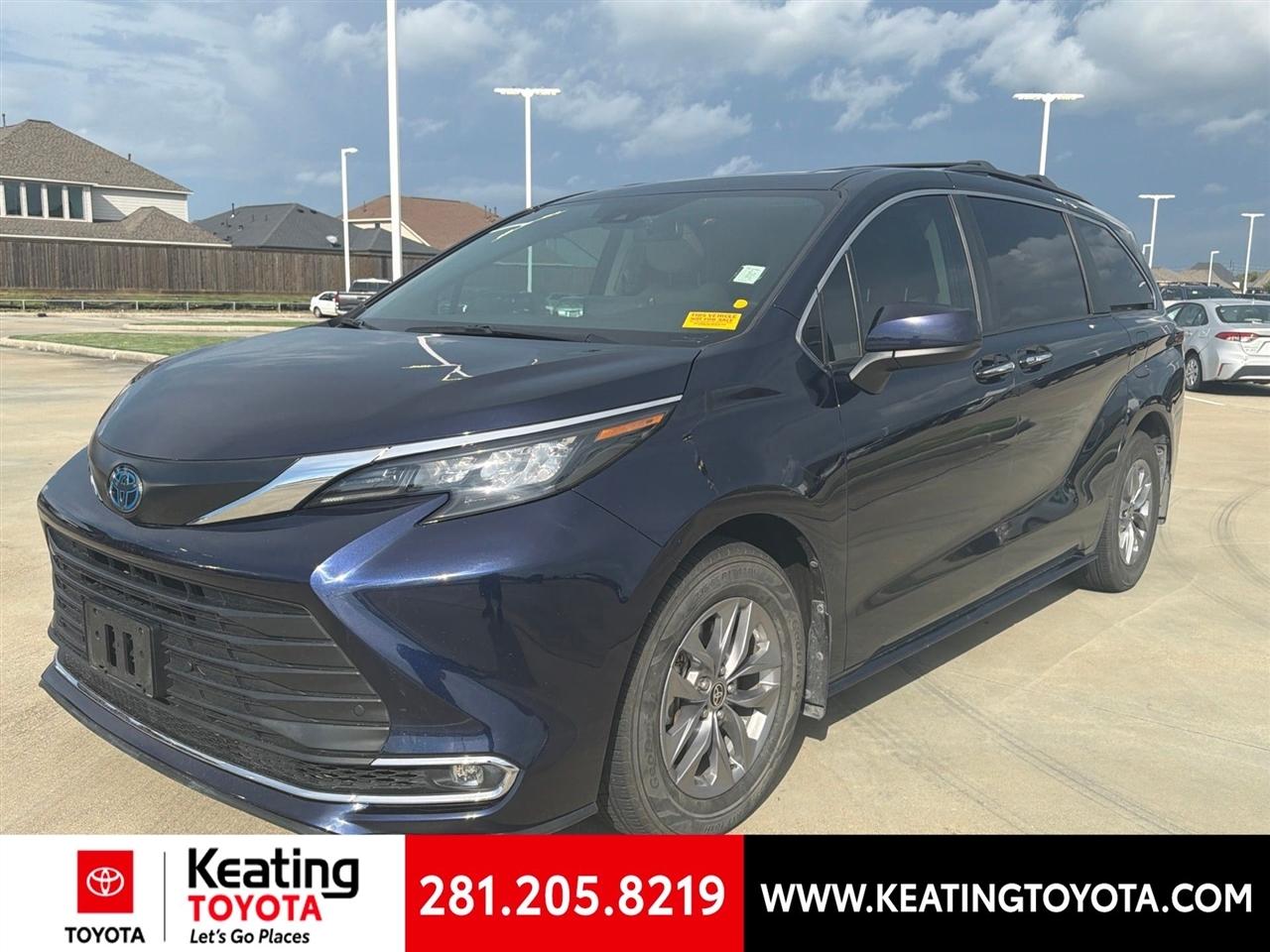 Toyota Sienna XLE 7-Passenger 2024