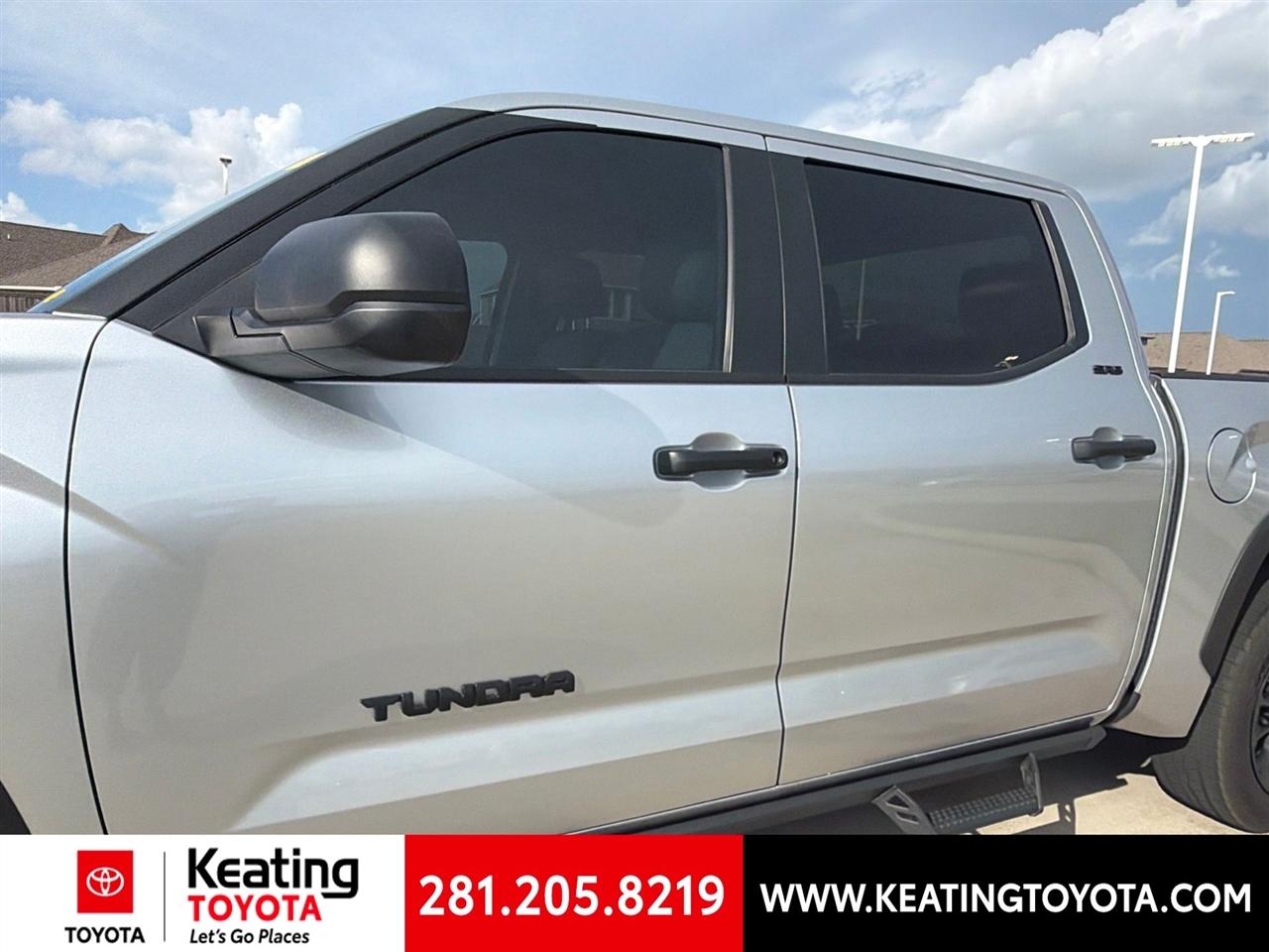 Toyota Tundra SR5 CrewMax 2WD 2025