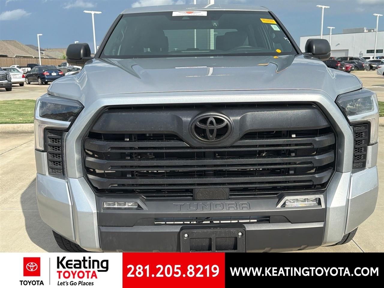Toyota Tundra SR5 CrewMax 2WD 2025