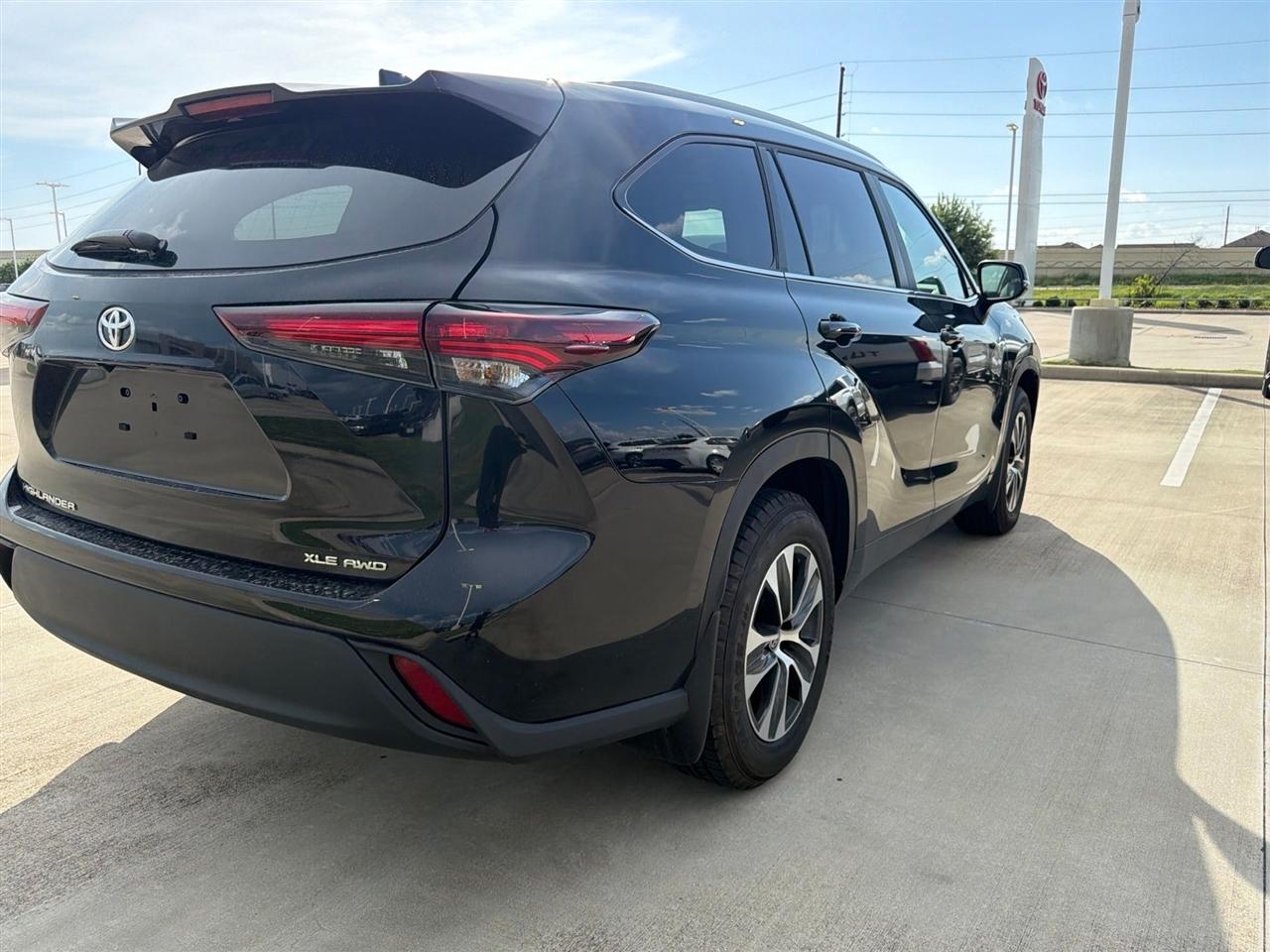 Toyota Highlander Limited AWD 2026