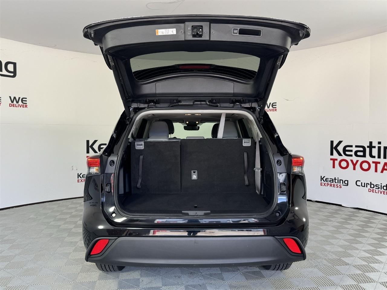 Toyota Highlander Limited AWD 2026