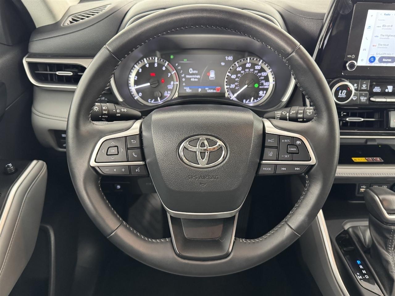 Toyota Highlander Limited AWD 2026