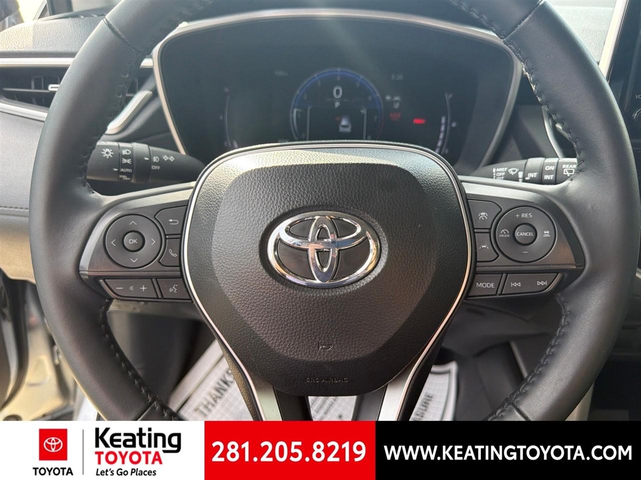 Toyota Corolla Cross XLE 2025