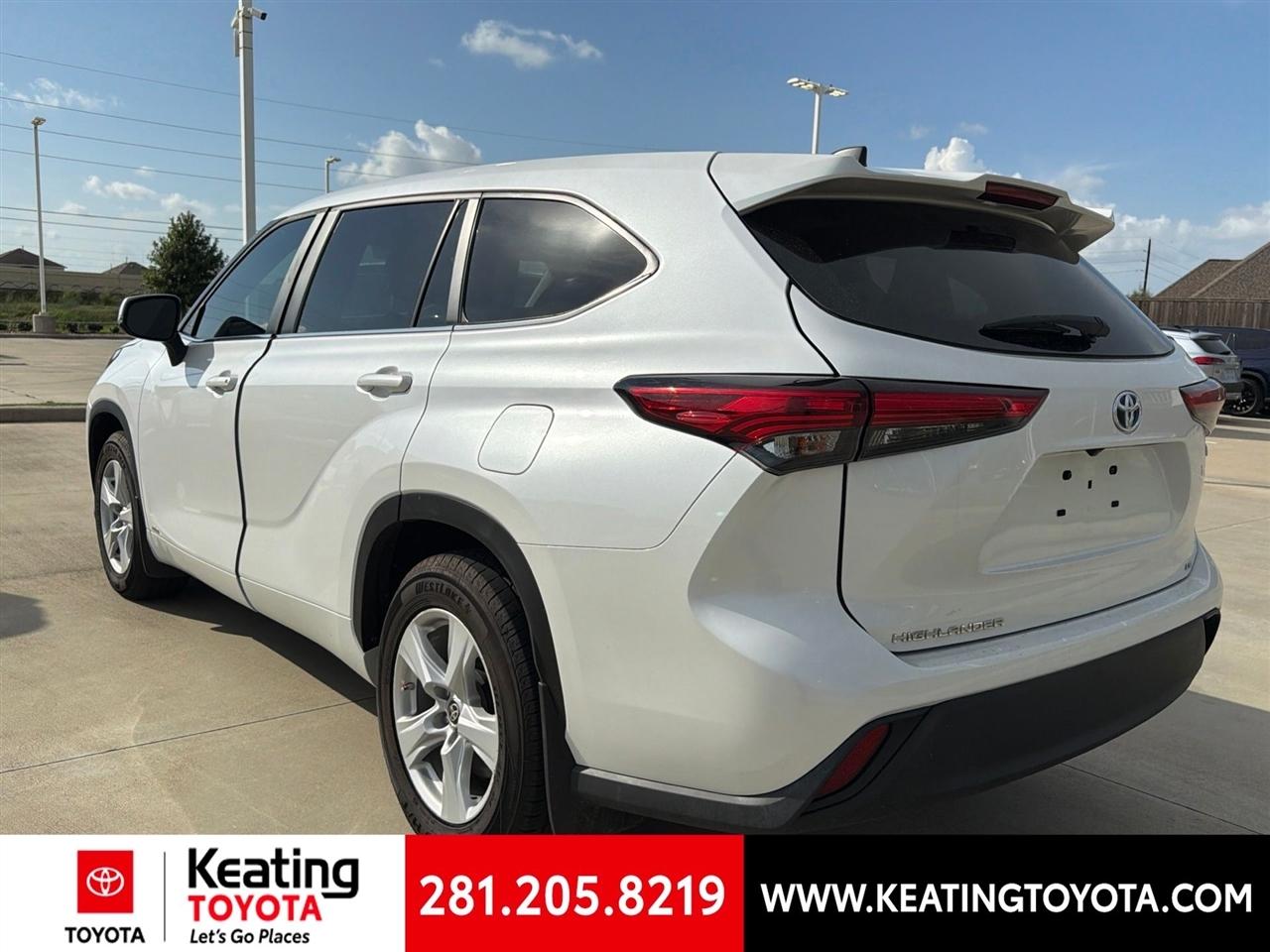 Toyota Highlander Hybrid LE AWD 2023