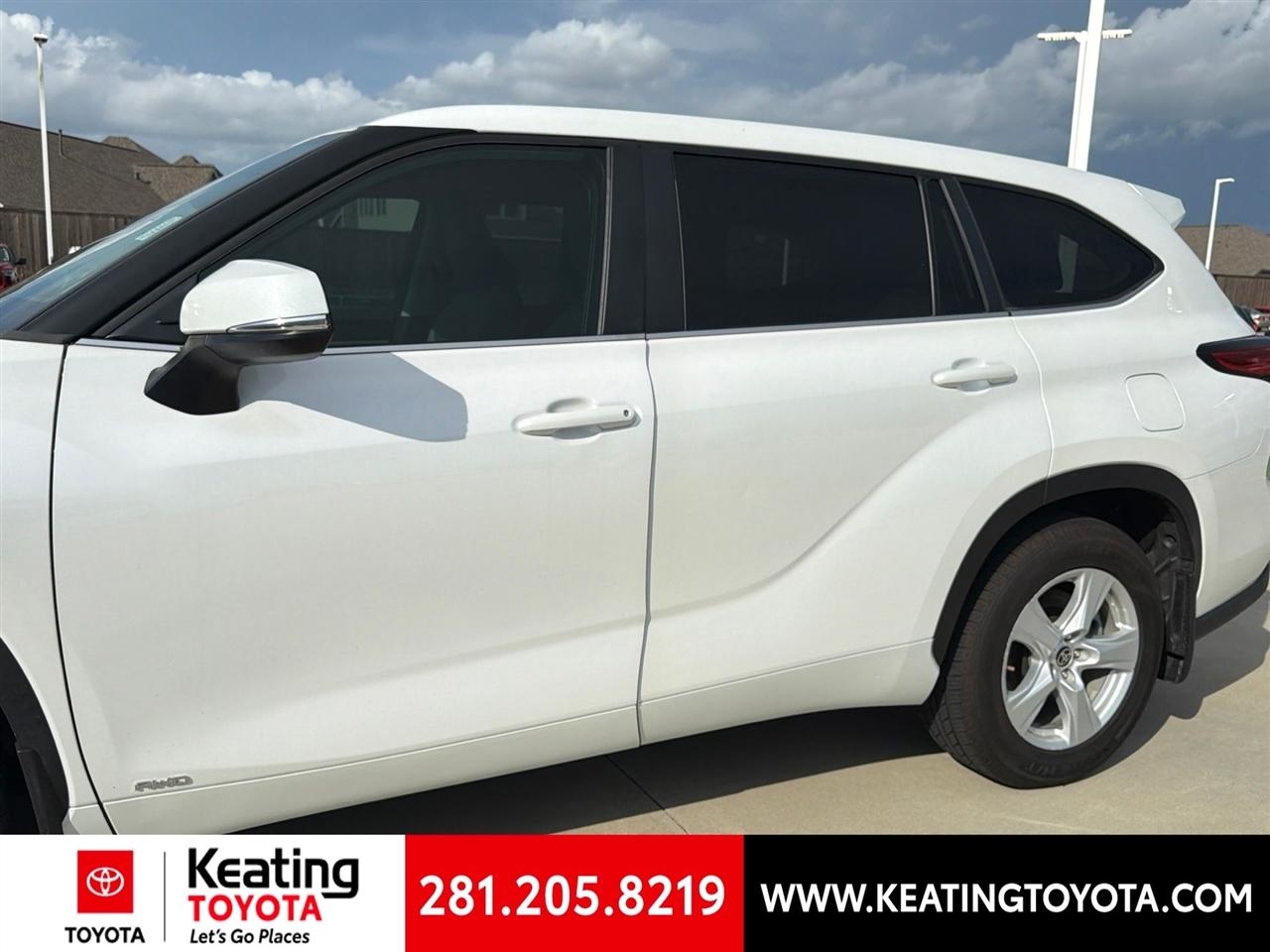 Toyota Highlander Hybrid LE AWD 2023