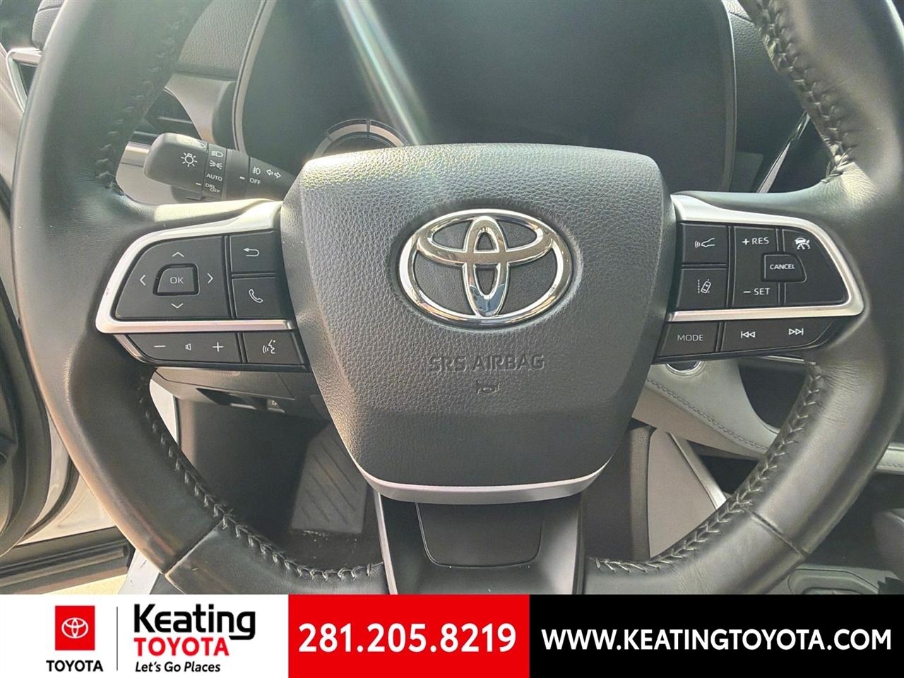 Toyota Highlander Hybrid LE AWD 2023