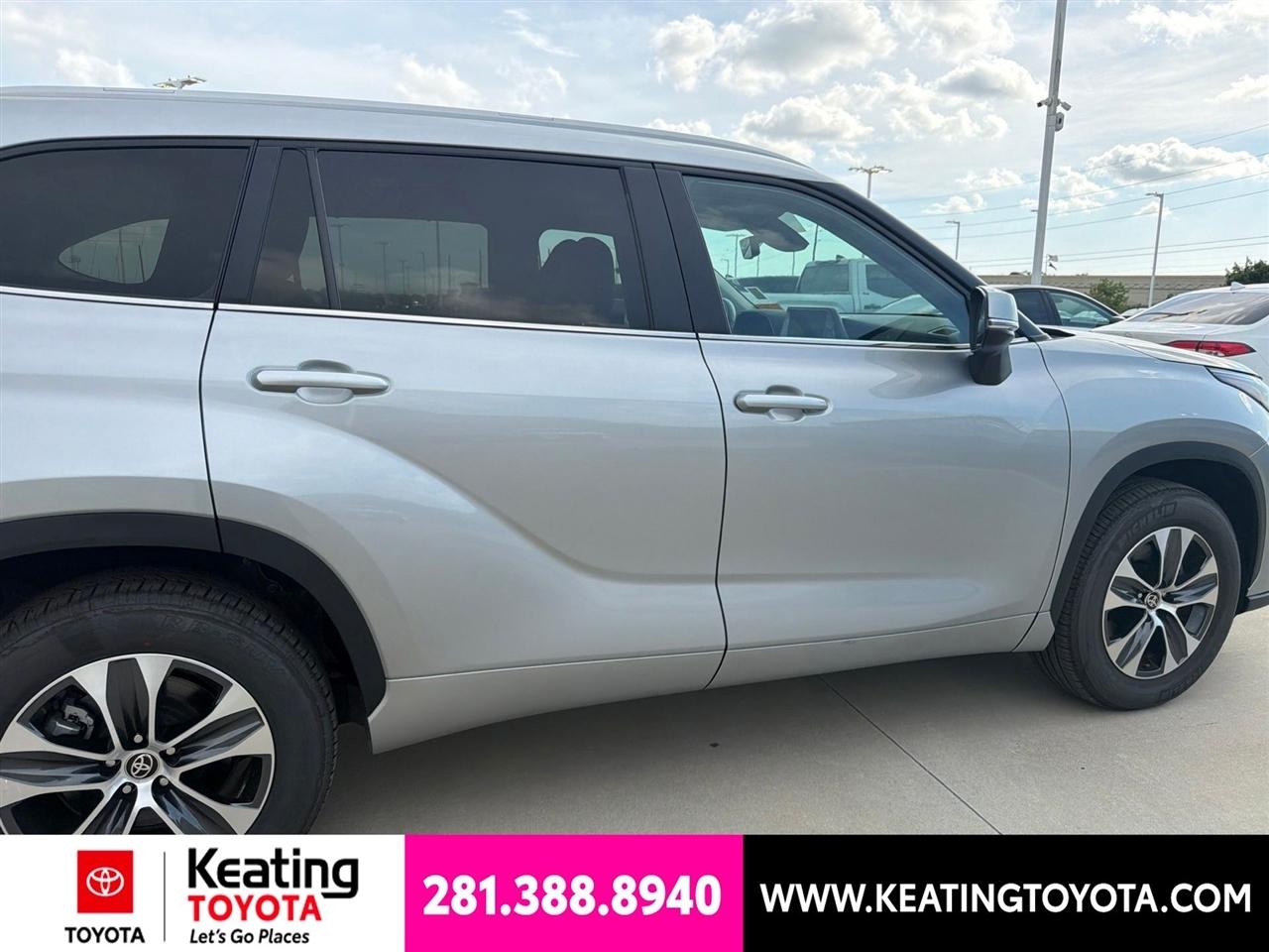 Toyota Highlander XLE 2025