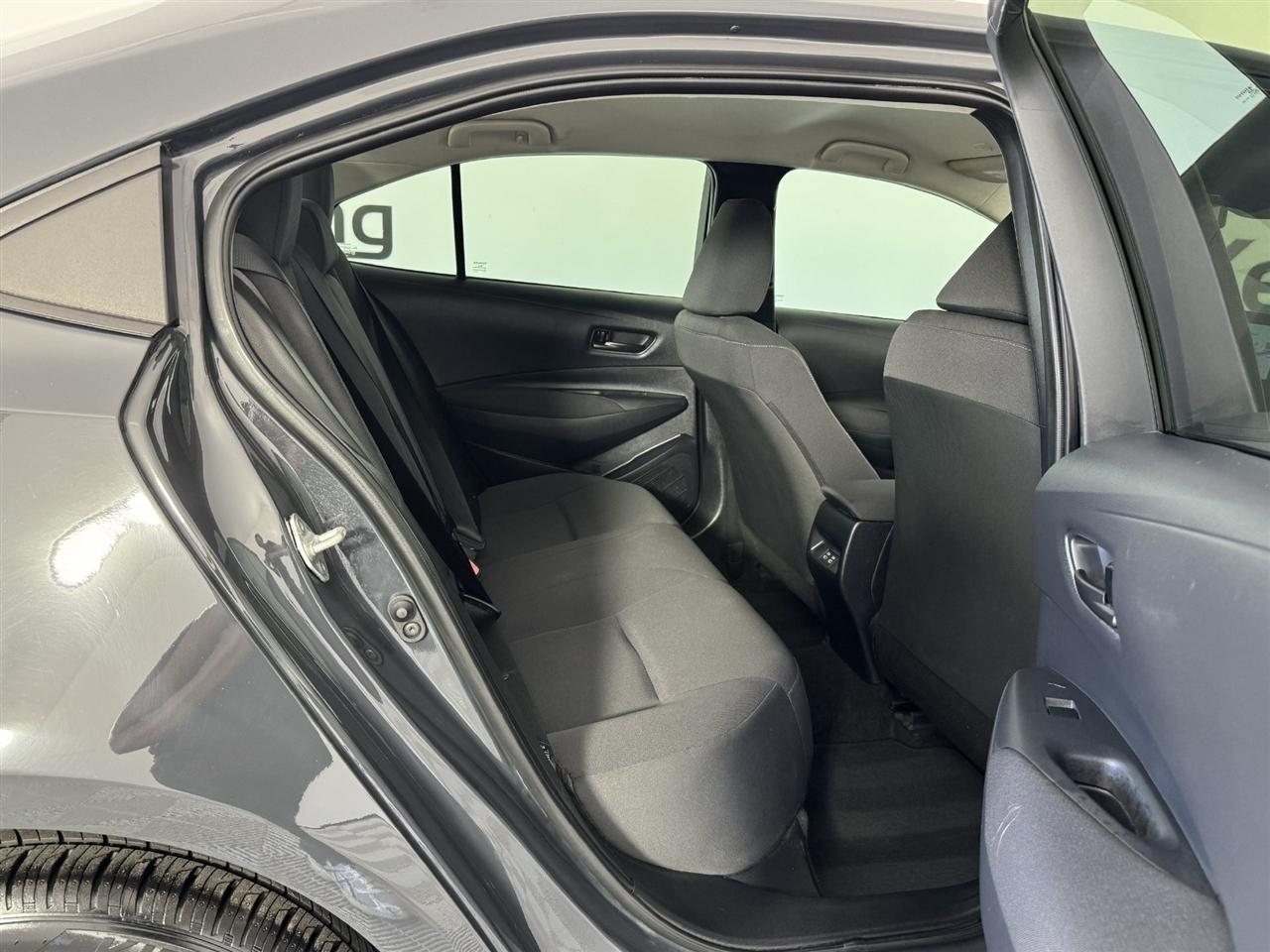 Toyota Corolla LE 2024
