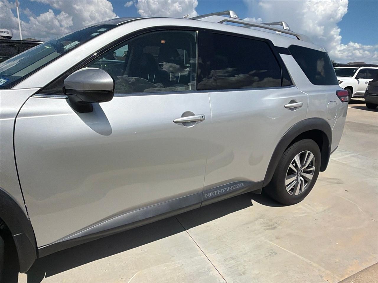 Nissan Pathfinder SL 4WD 2022