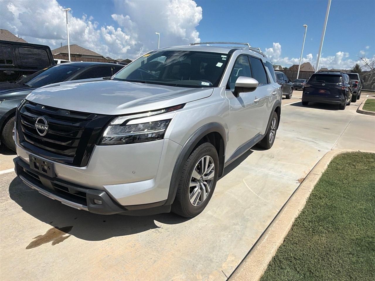 Nissan Pathfinder SL 4WD 2022
