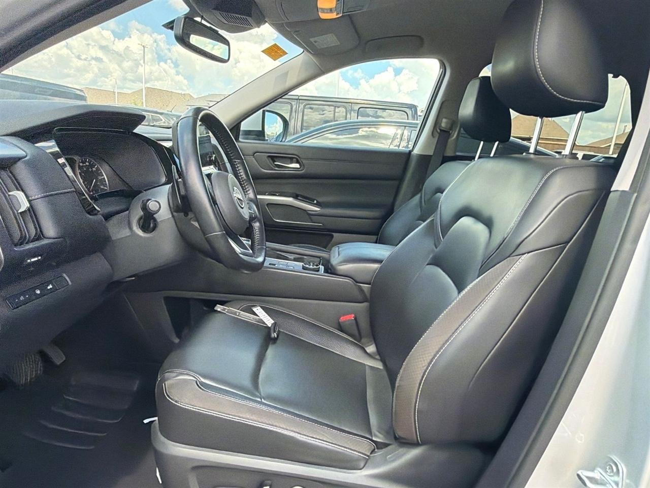 Nissan Pathfinder SL 4WD 2022