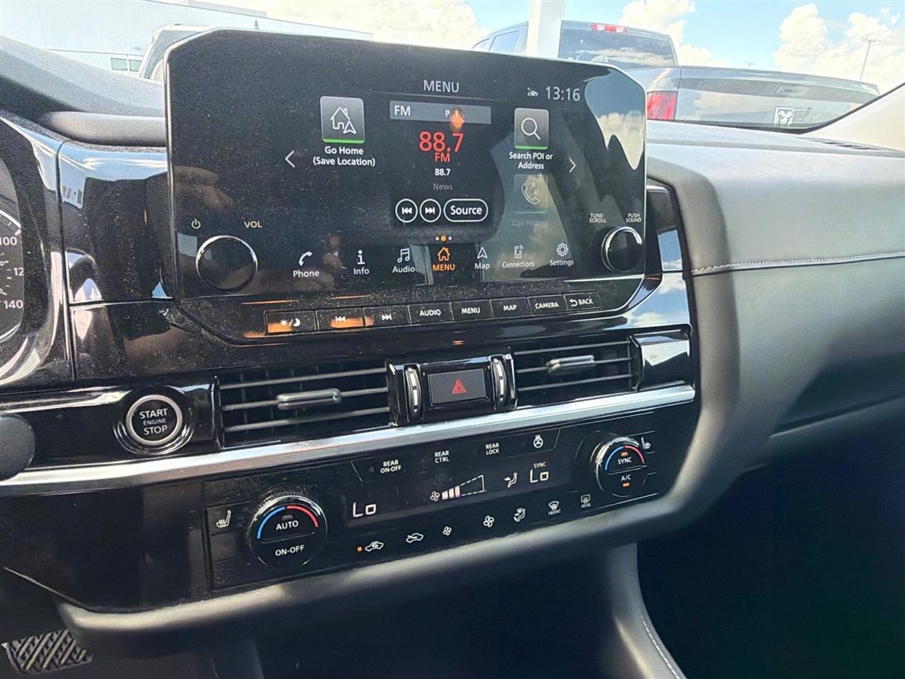 Nissan Pathfinder SL 4WD 2022