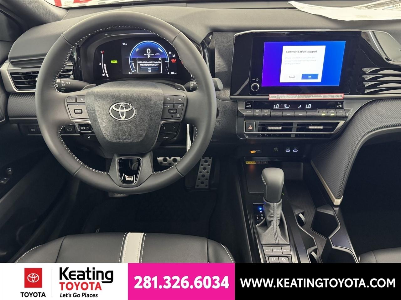 Toyota Camry Hybrid XLE 2026