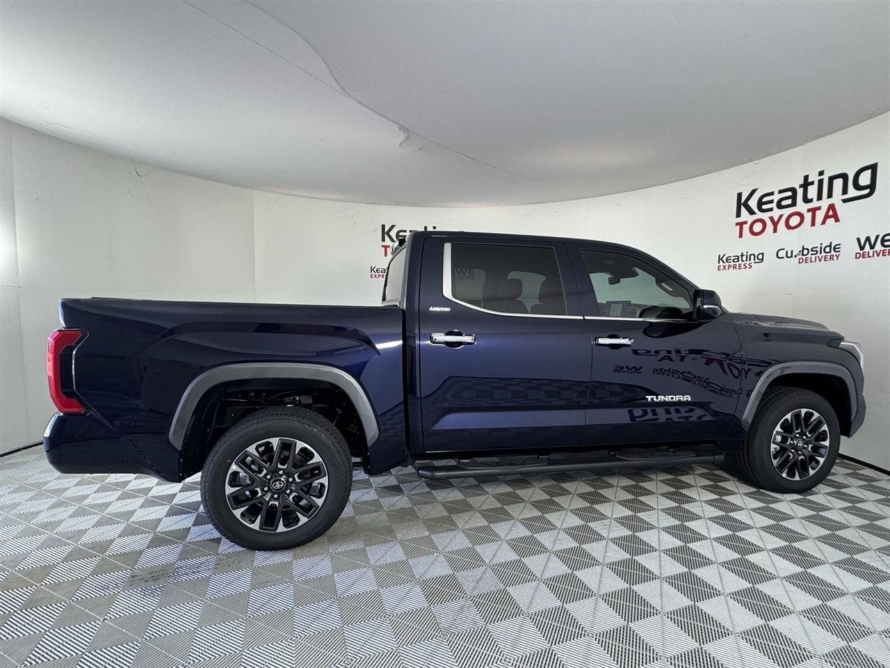 Toyota Tundra Limited CrewMax 4WD 2026