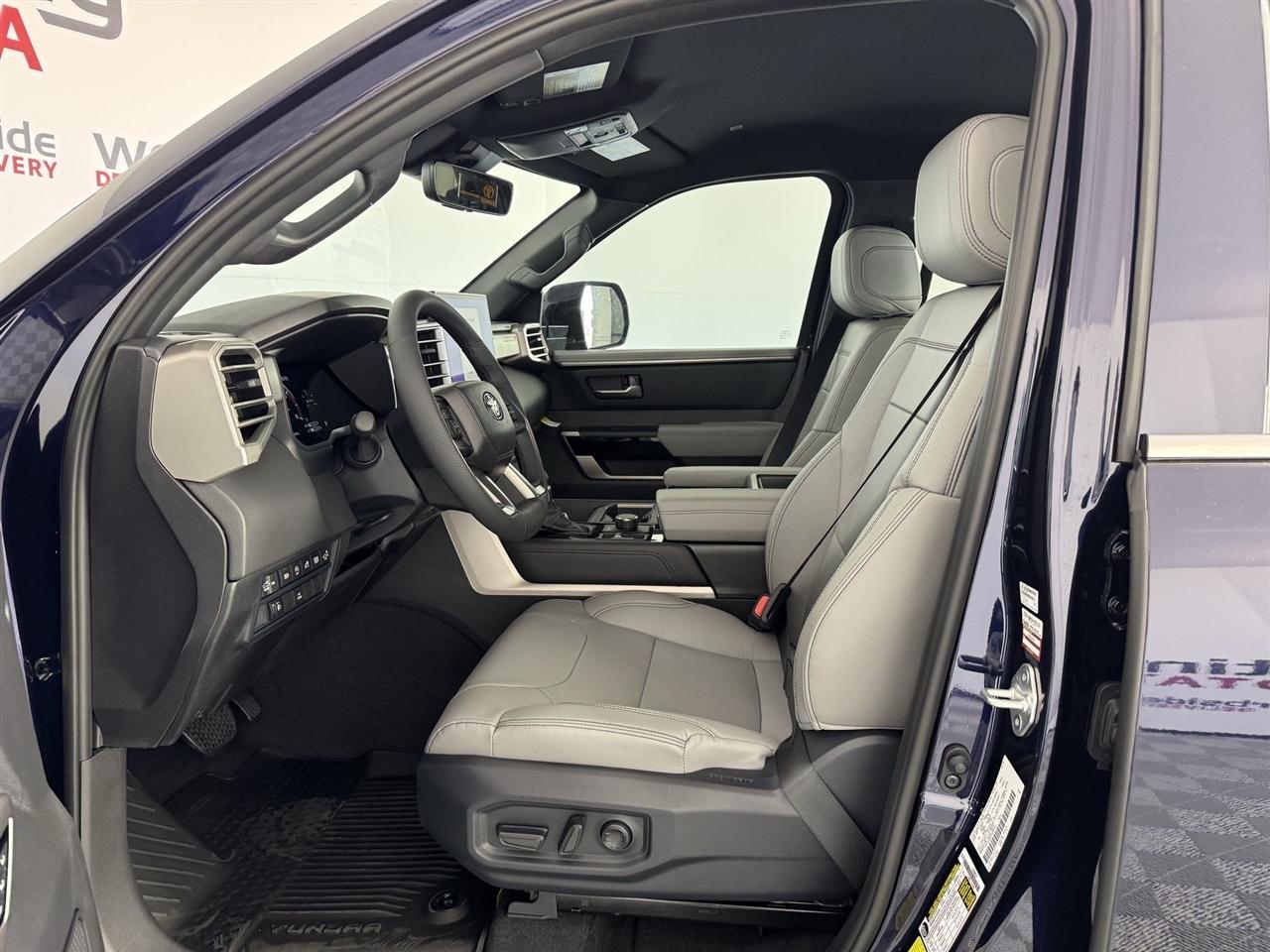 Toyota Tundra Limited CrewMax 4WD 2026