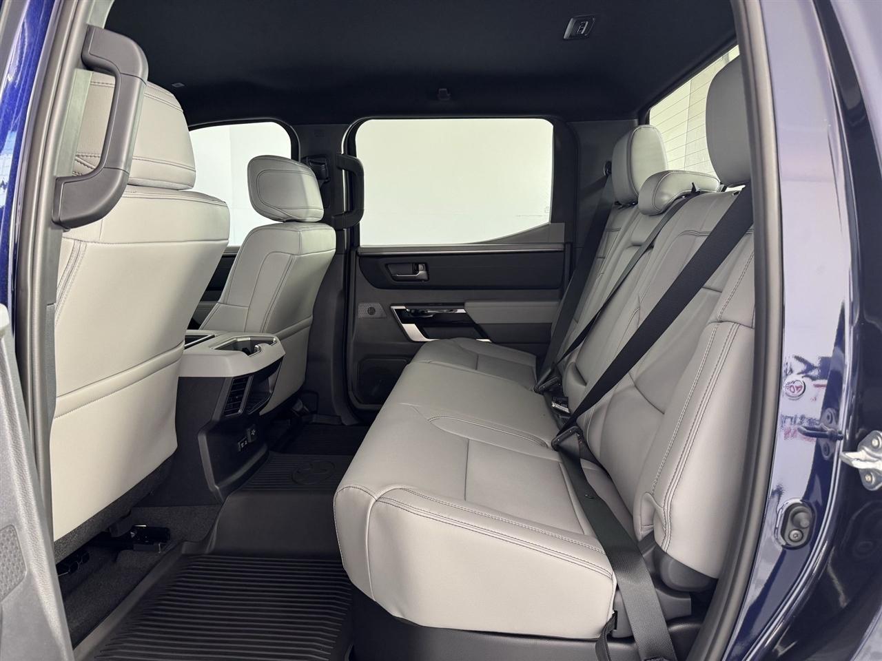 Toyota Tundra Limited CrewMax 4WD 2026