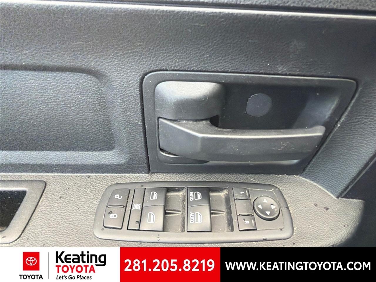 RAM 2500 Tradesman Crew Cab SWB 4WD 2015