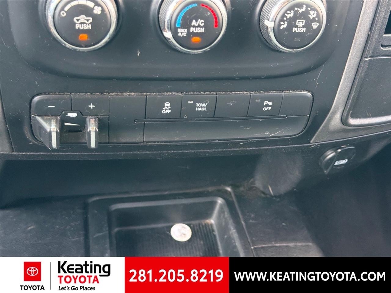 RAM 2500 Tradesman Crew Cab SWB 4WD 2015