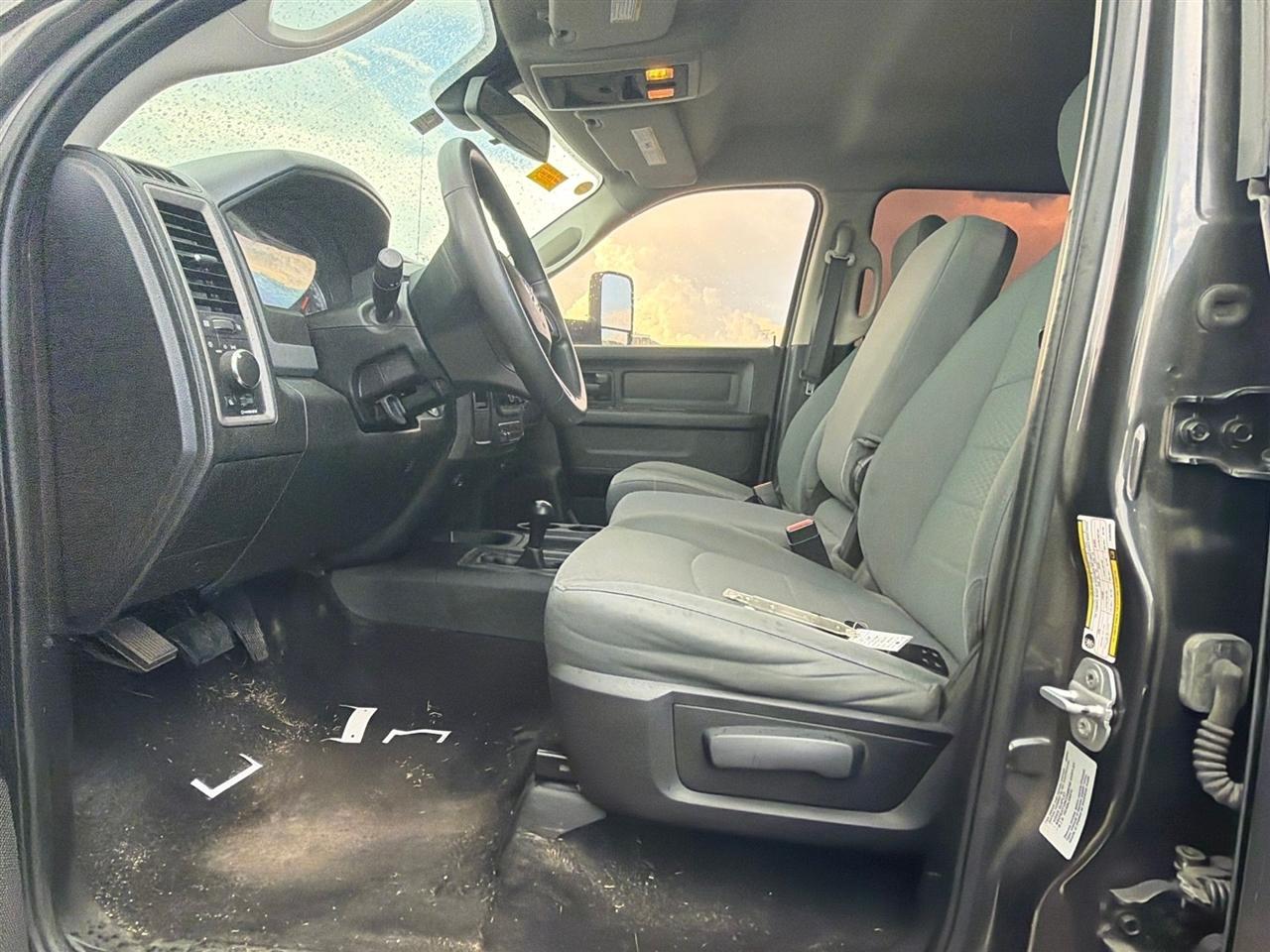 RAM 2500 Tradesman Crew Cab SWB 4WD 2015