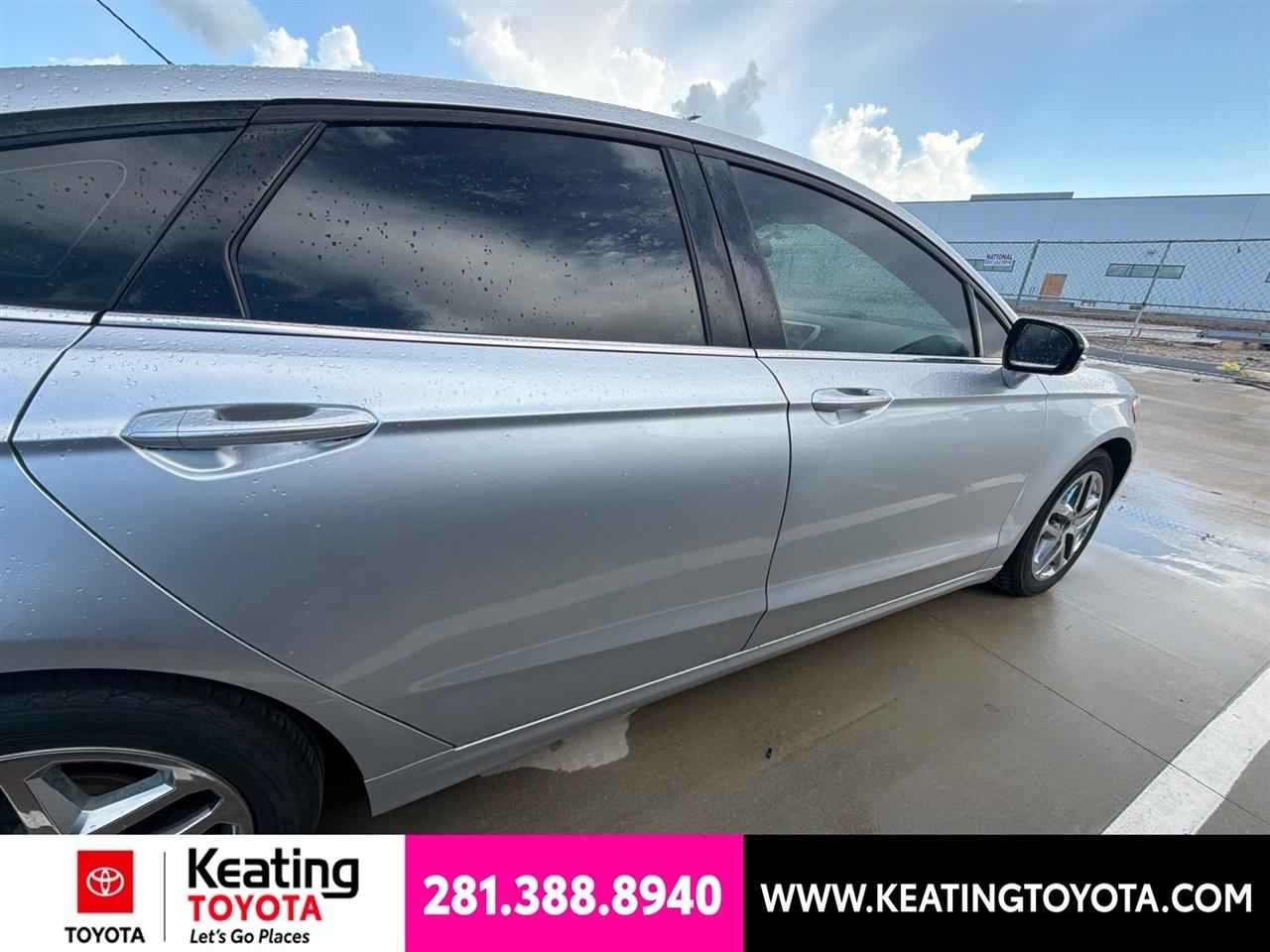 Ford Fusion SE 2016