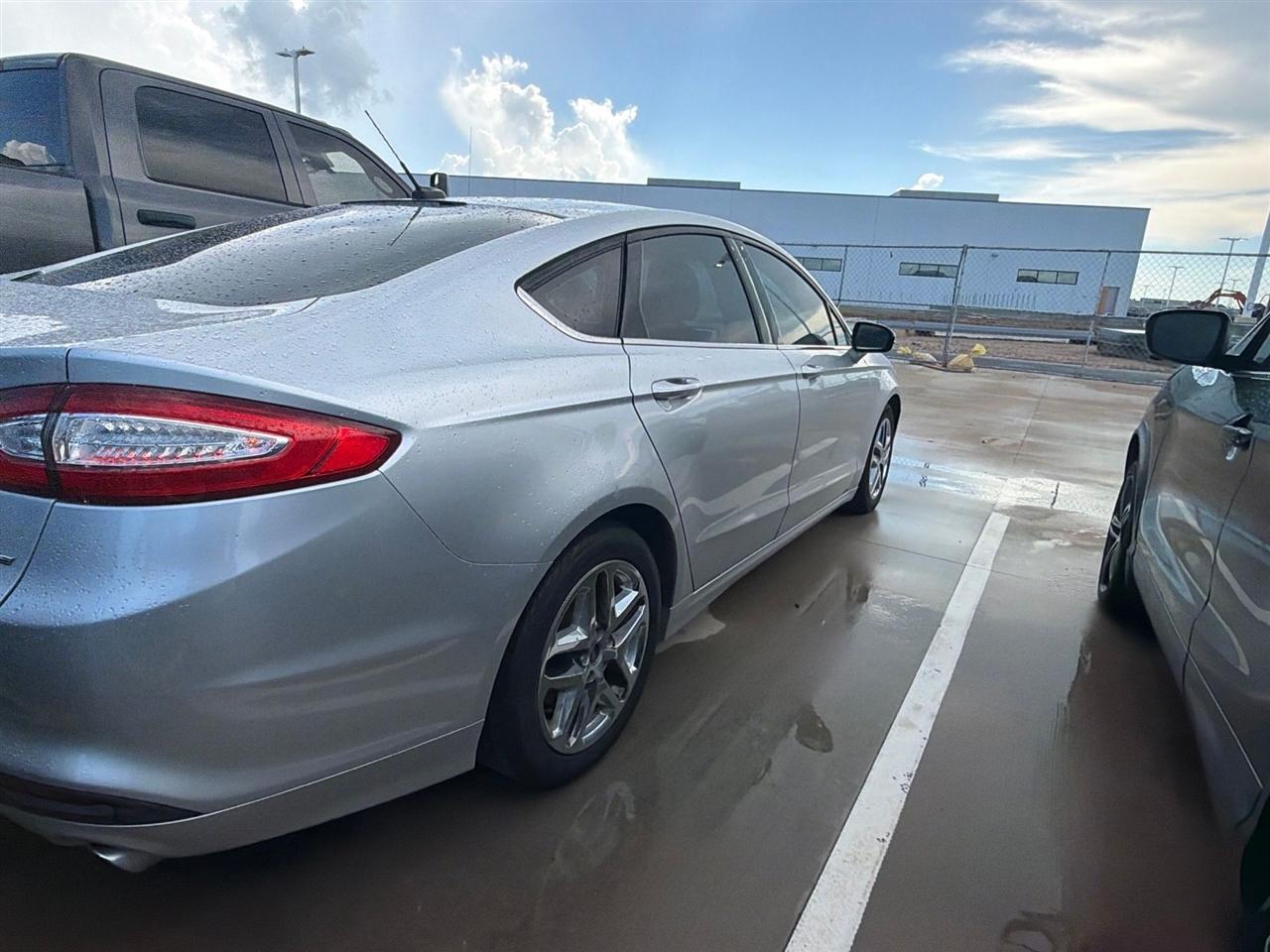 Ford Fusion SE 2016