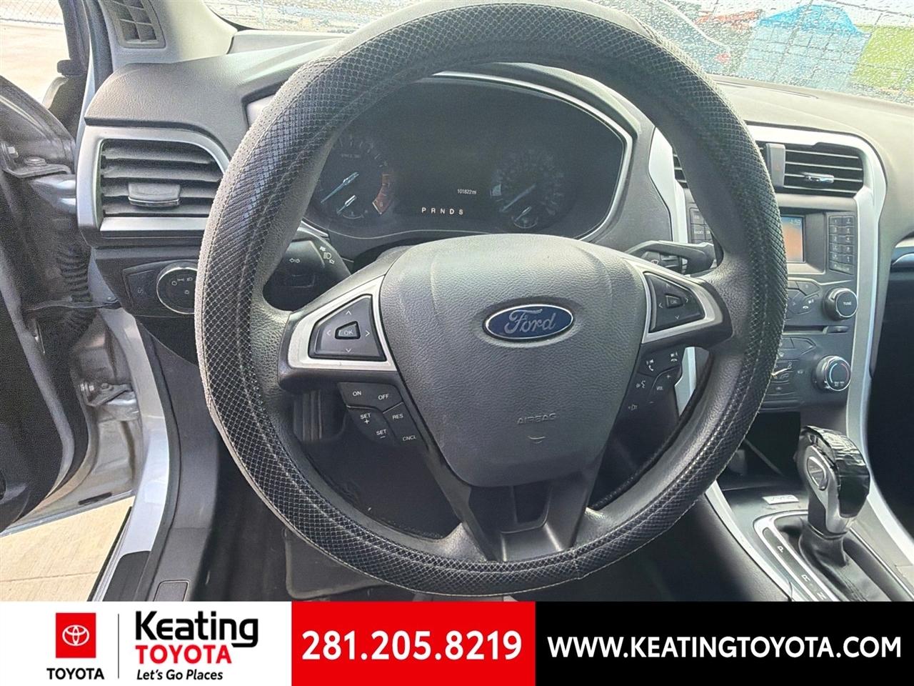 Ford Fusion SE 2016