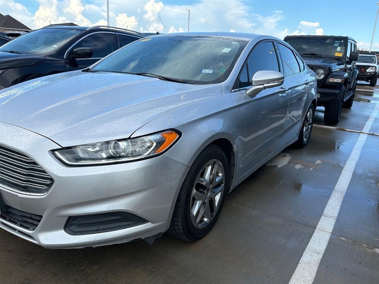 Ford Fusion SE 2016