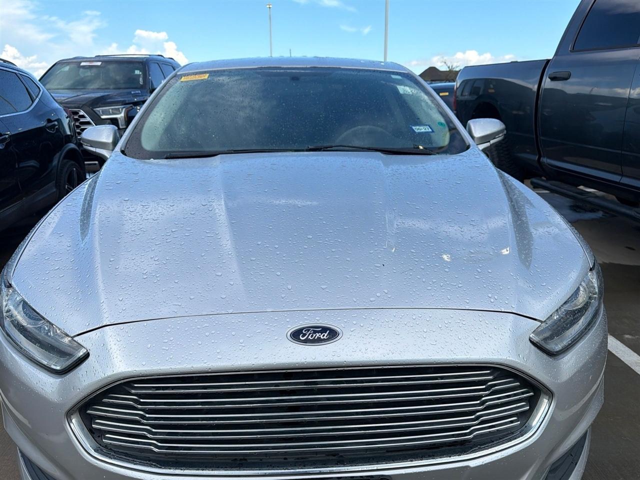 Ford Fusion SE 2016