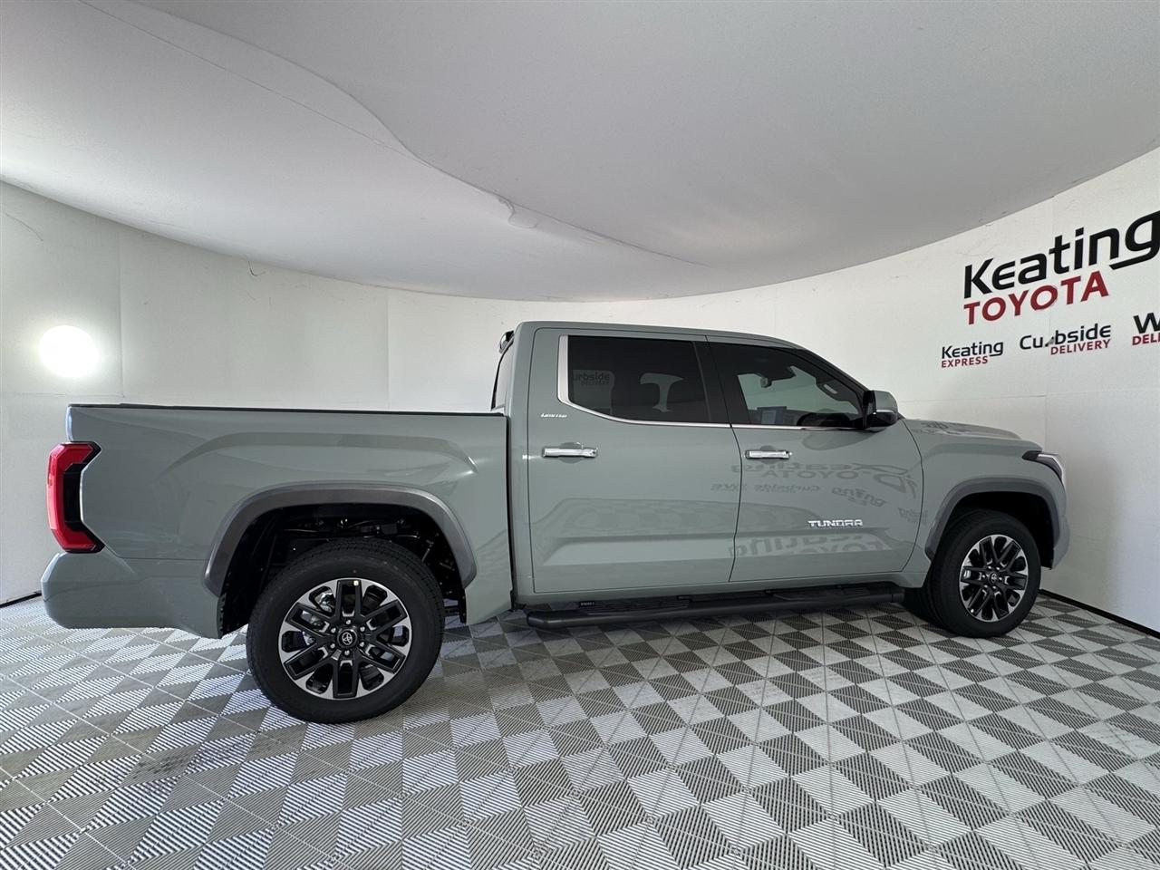 Toyota Tundra Limited CrewMax 4WD 2026
