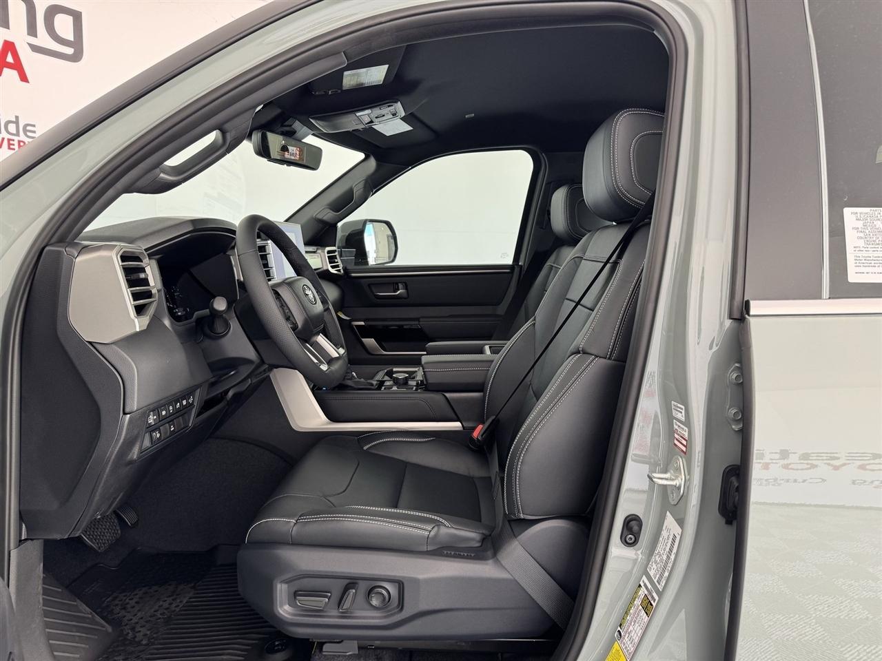 Toyota Tundra Limited CrewMax 4WD 2026