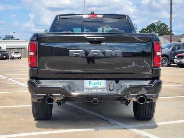 RAM 1500 Big Horn Crew Cab SWB 4WD 2025