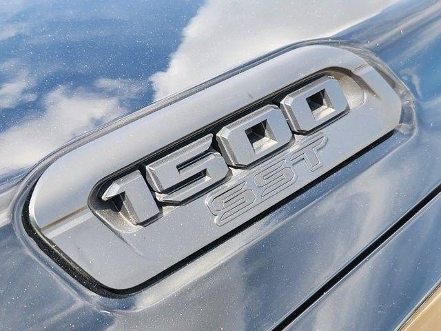 RAM 1500 Big Horn Crew Cab SWB 4WD 2025