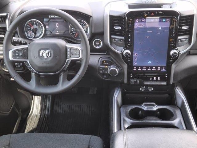 RAM 1500 Big Horn Crew Cab SWB 4WD 2025