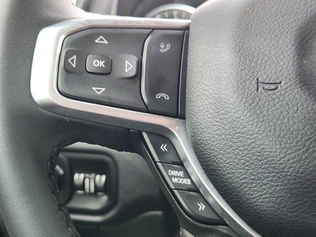 RAM 1500 Big Horn Crew Cab SWB 4WD 2025