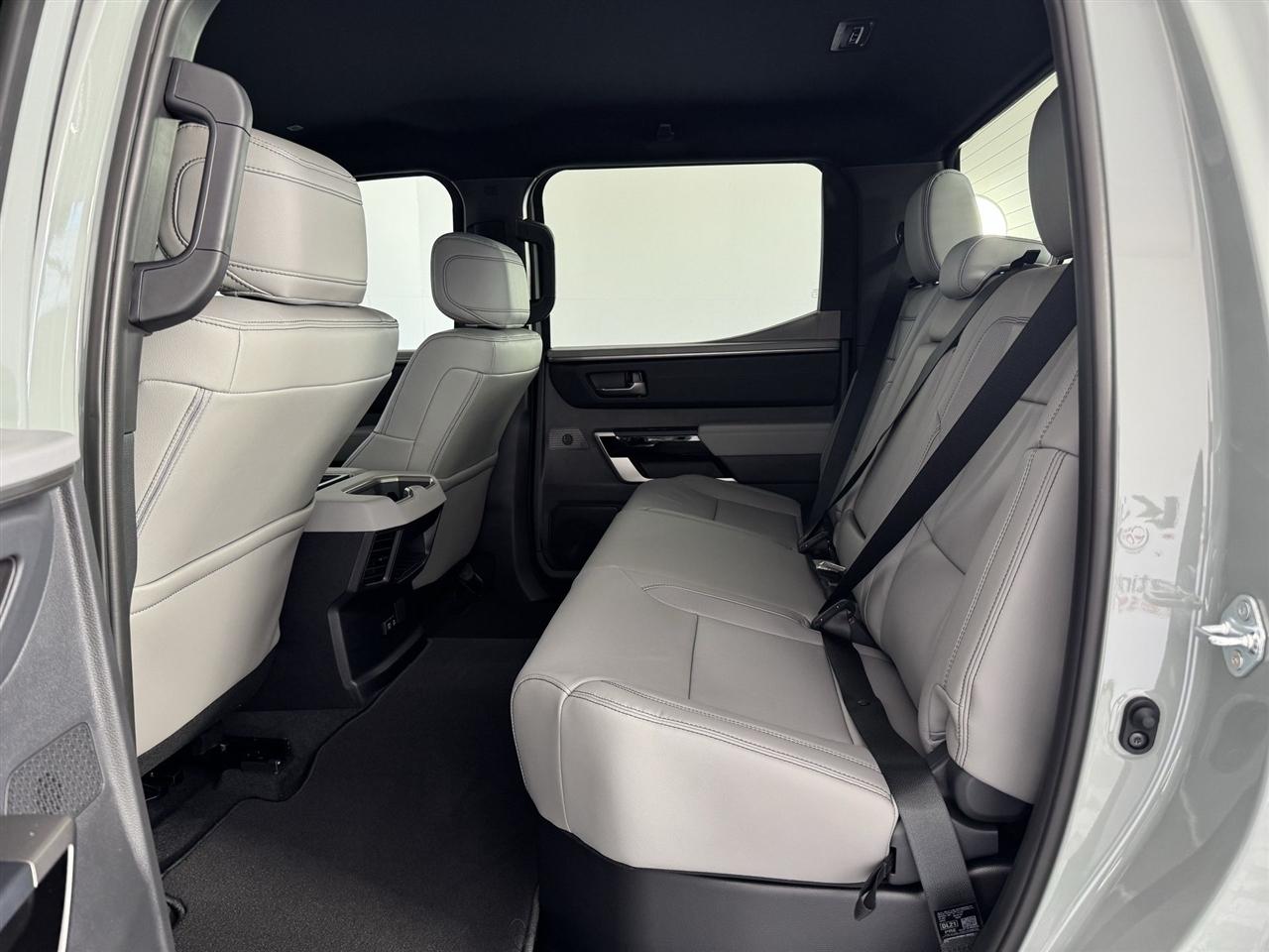 Toyota Tundra Limited CrewMax 4WD 2026