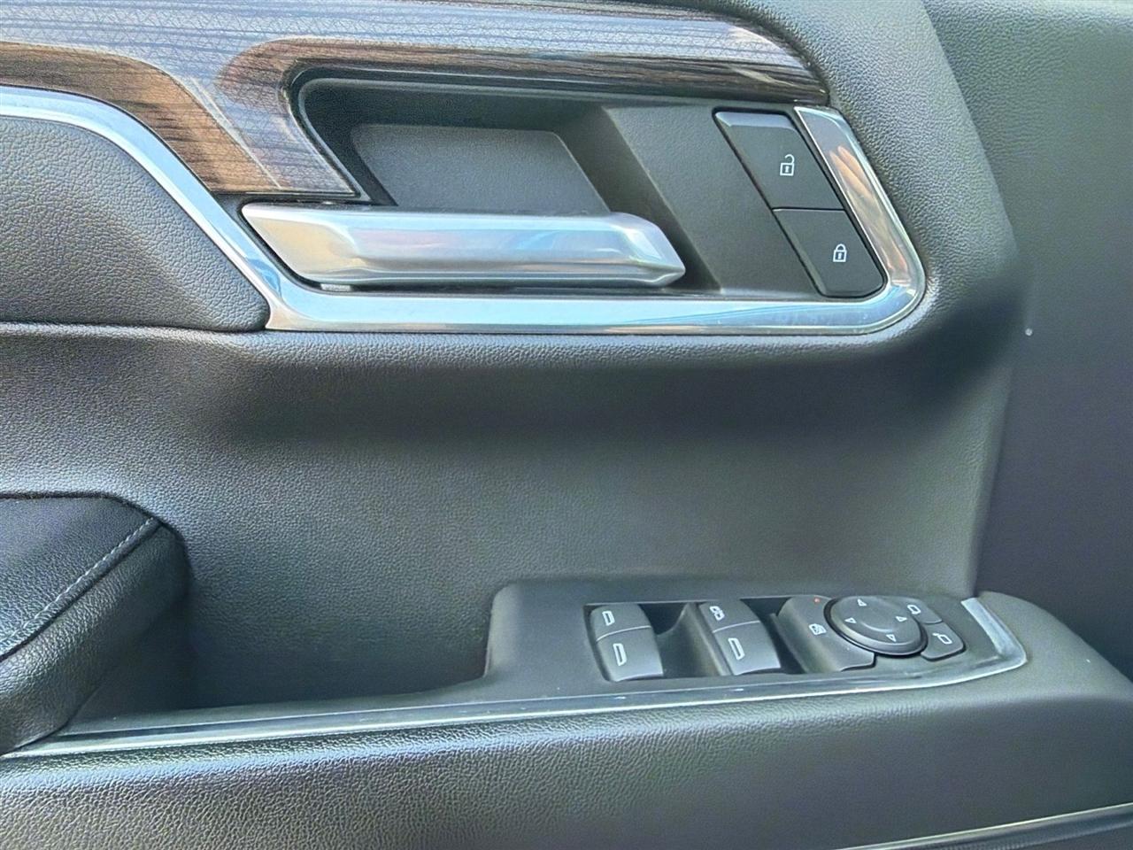 Chevrolet Silverado 1500 RST Crew Cab 4WD 2022