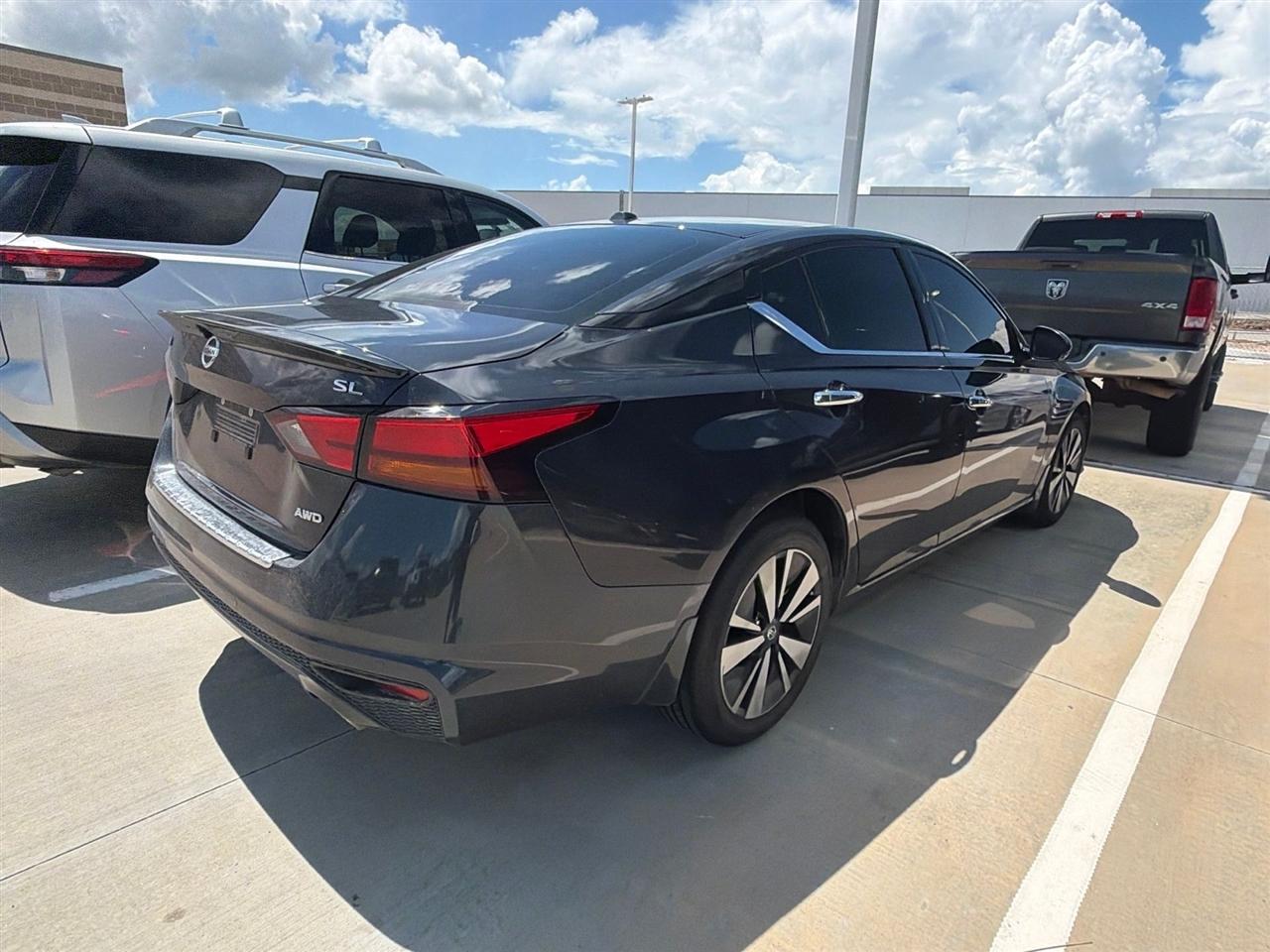Nissan Altima 2.5 SL AWD 2022