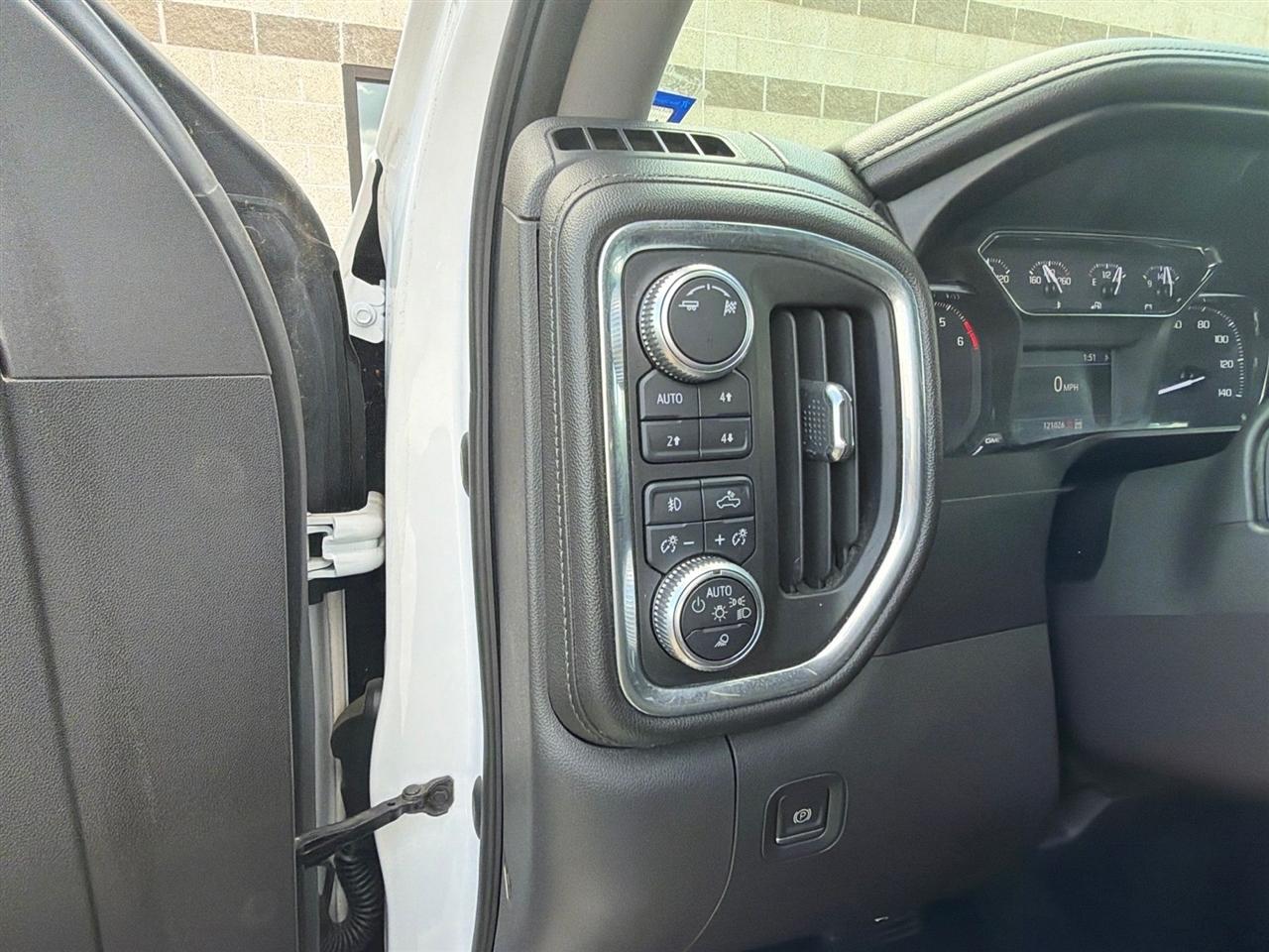 GMC Sierra 1500 SLT Crew Cab Long Box 4WD 2019