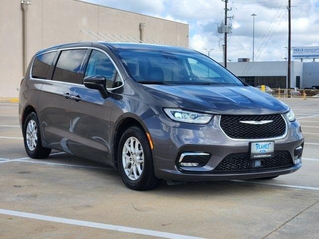 Chrysler Pacifica Touring L 2023
