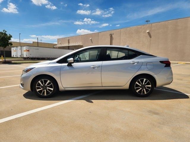 Nissan Versa SV 2025