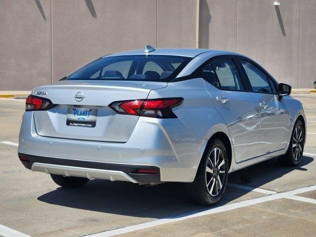 Nissan Versa SV 2025