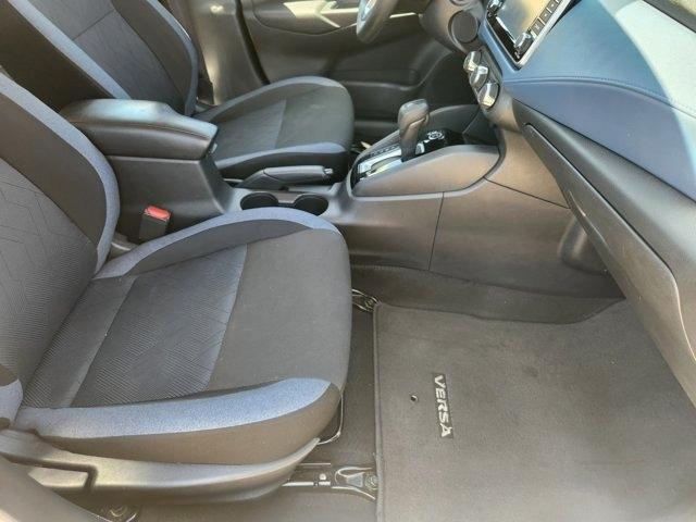 Nissan Versa SV 2025