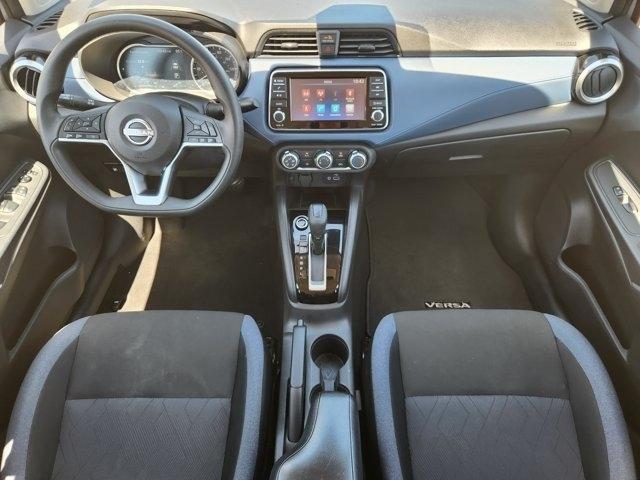 Nissan Versa SV 2025