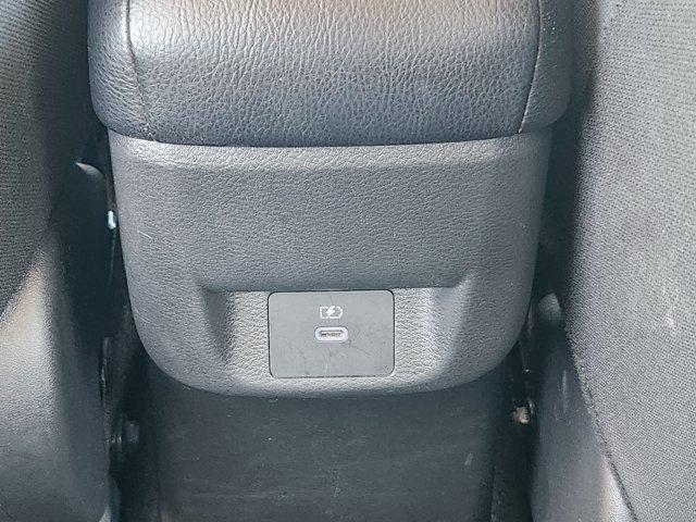 Nissan Versa SV 2025