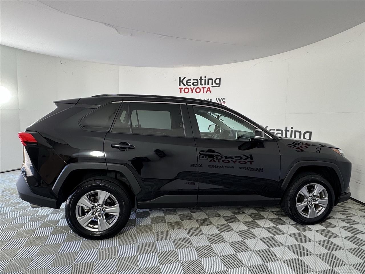 Toyota RAV4 XLE 2025