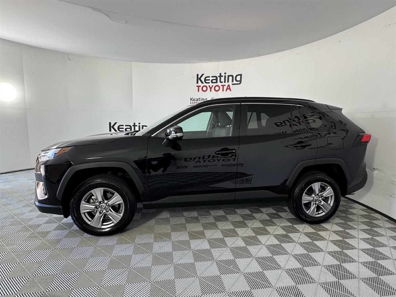Toyota RAV4 XLE 2025