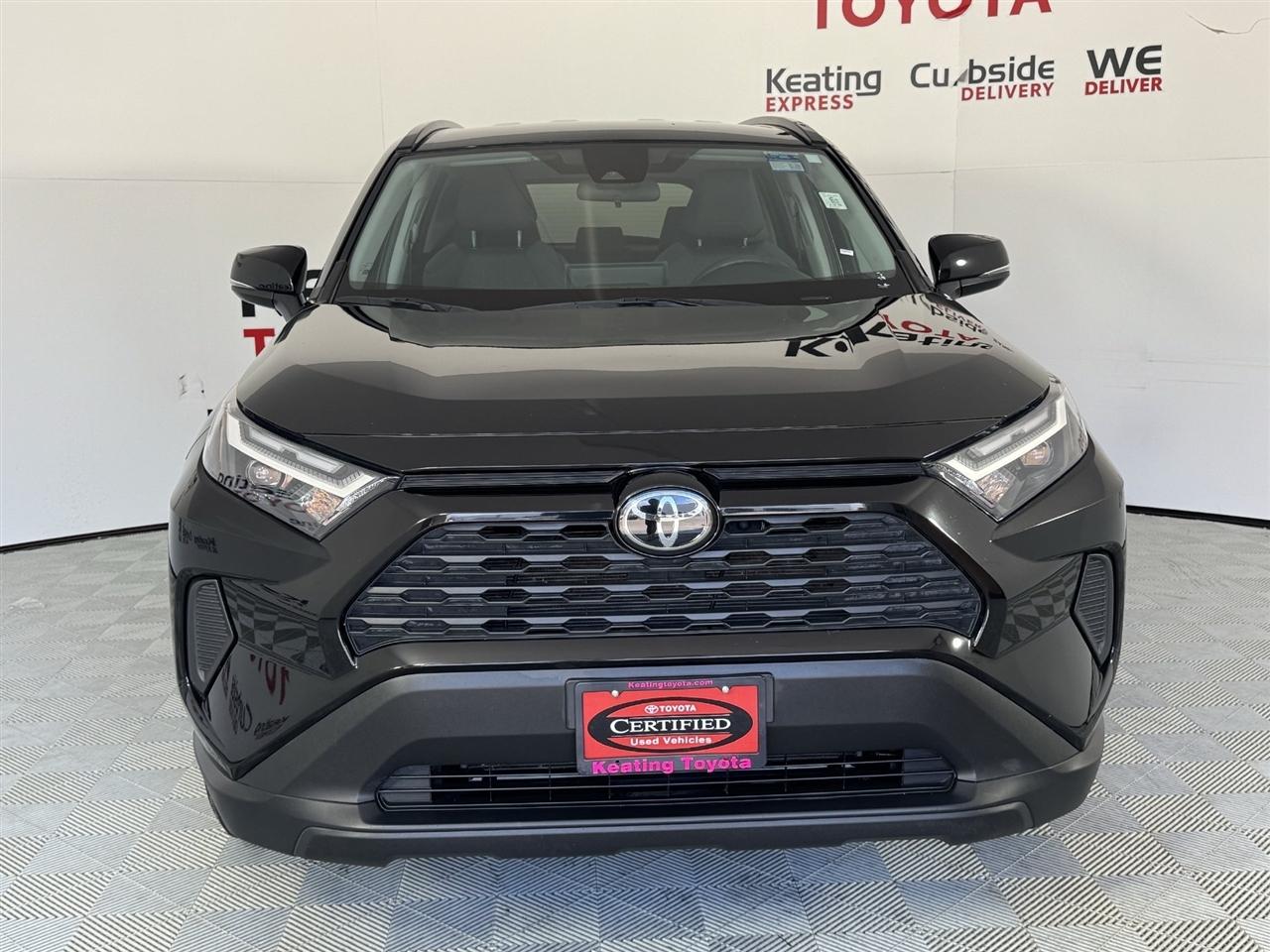 Toyota RAV4 XLE 2025
