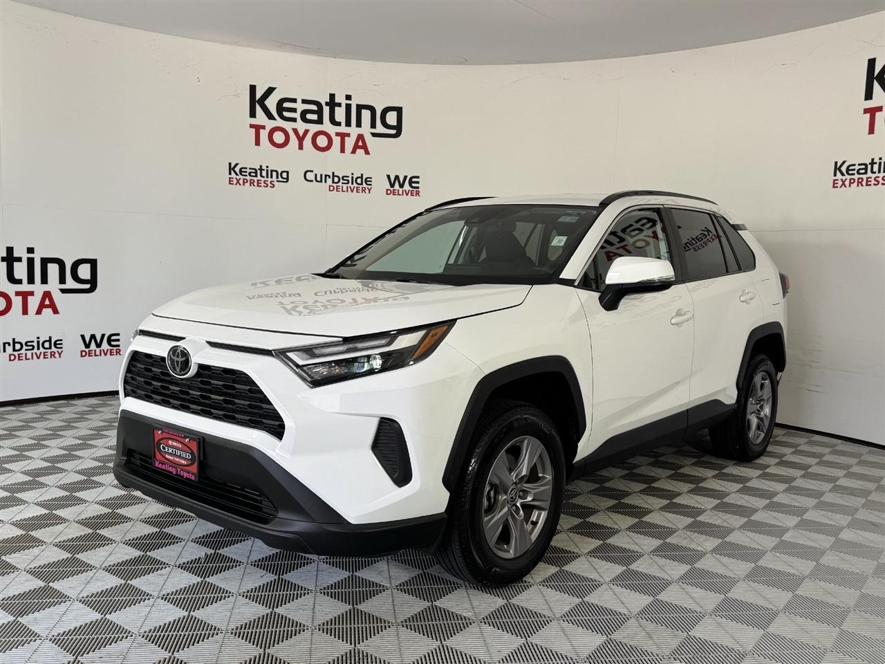 Toyota RAV4 XLE 2025
