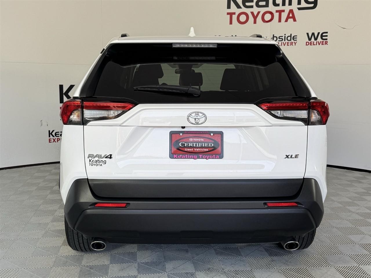 Toyota RAV4 XLE 2025